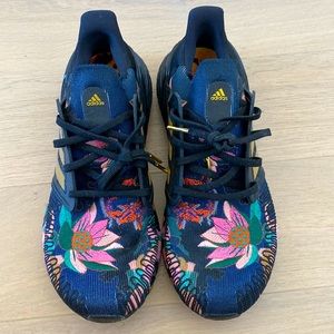 2020
UltraBoost 20 'Chinese New Year - Floral' unisex size mens 7/womens 8